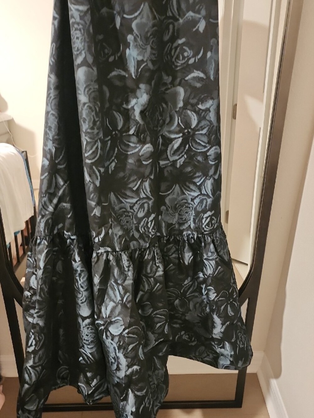 Elegant Black and Teal Floral Strapless Evening Dress NWT Size 16. No Alteration - Picture 11 of 12
